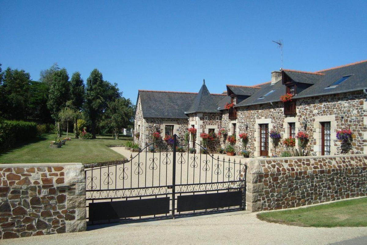 La Vieux Ville Trégomeur Exteriör bild